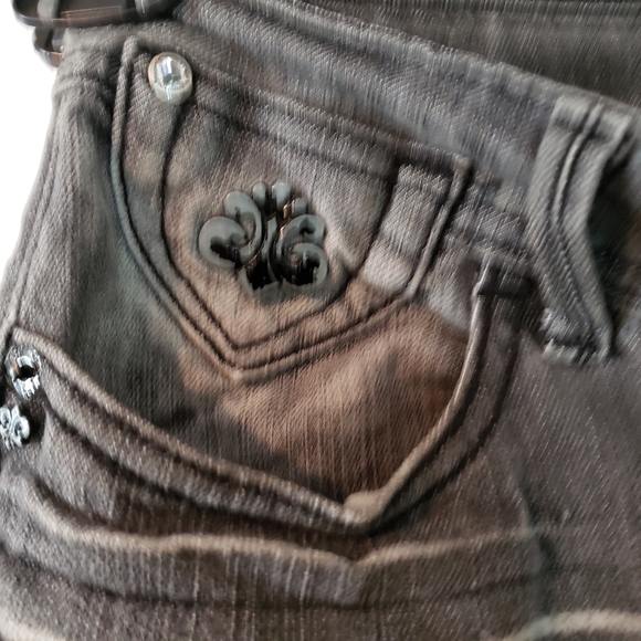 House of Deréon Gray Embroidered Jeans 1/2 - Picture 7 of 12